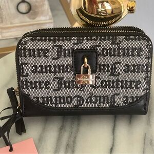Juicy Couture Black/Beige double zipper wallet